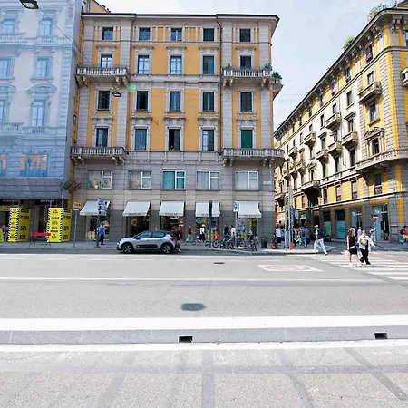 Luxury Penthouse - 5 Min To Duomo Milánó