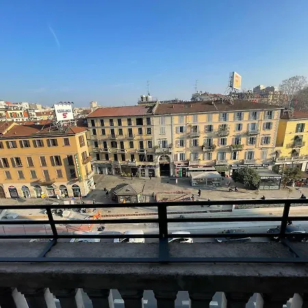 Lägenhet Luxury Penthouse - 5 Min To Duomo Milano